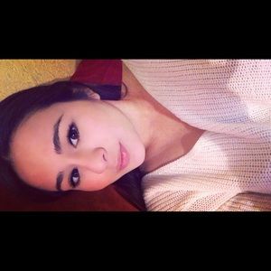 Meet your Posher, Dalila